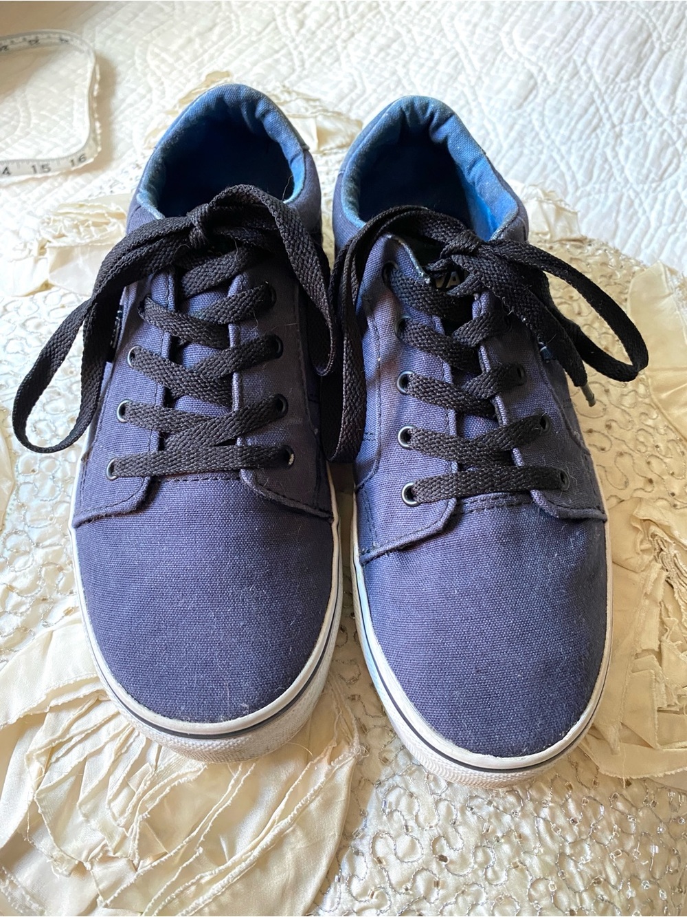 Vans Off The Wall Classic Navy Blue Canvas Lace Up Sneakers Youth Sz 4.5